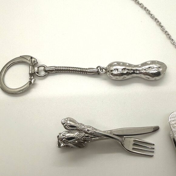 VTG Myers‑Suzio Signed Vegetable Set Necklaces Money Clip Peanut Keychain-Unisex - Picture 8 of 12